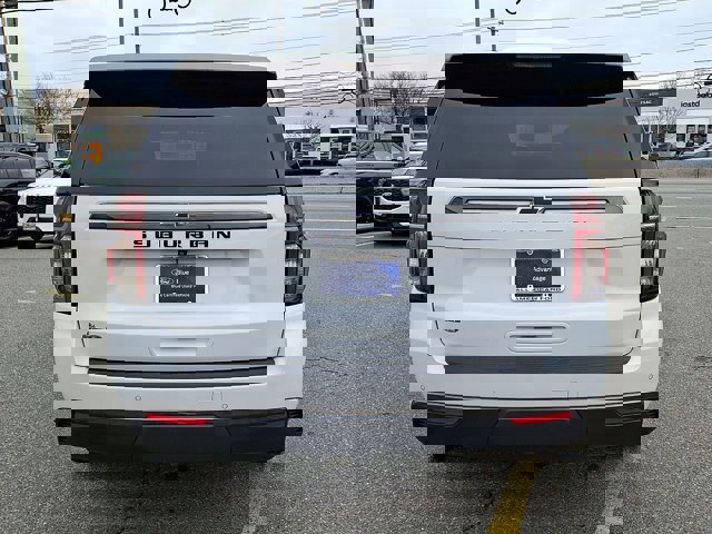 Used 2022 Chevrolet Suburban Z71 w/ Luxury Package image 3