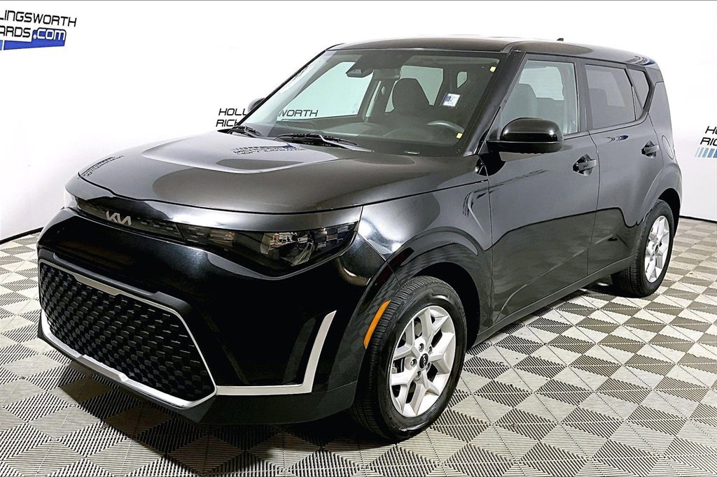 Used 2024 Kia Soul LX w/ Option Group 015 image 1