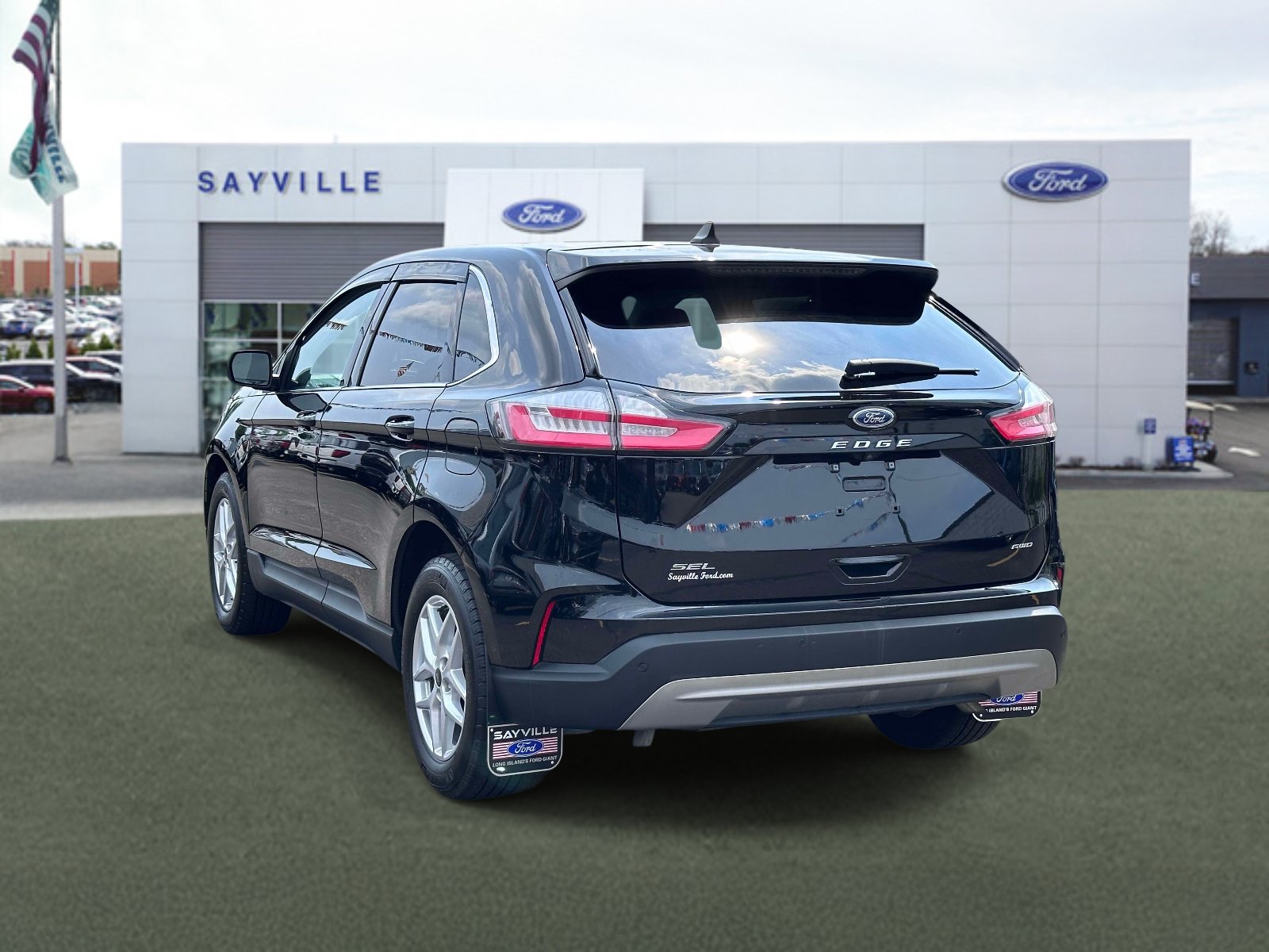 Certified 2023 Ford Edge SEL w/ Convenience Package AWD/4WD image 4