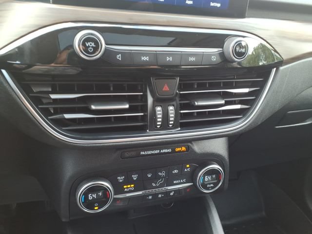 Certified 2020 Ford Escape Titanium AWD/4WD image 20