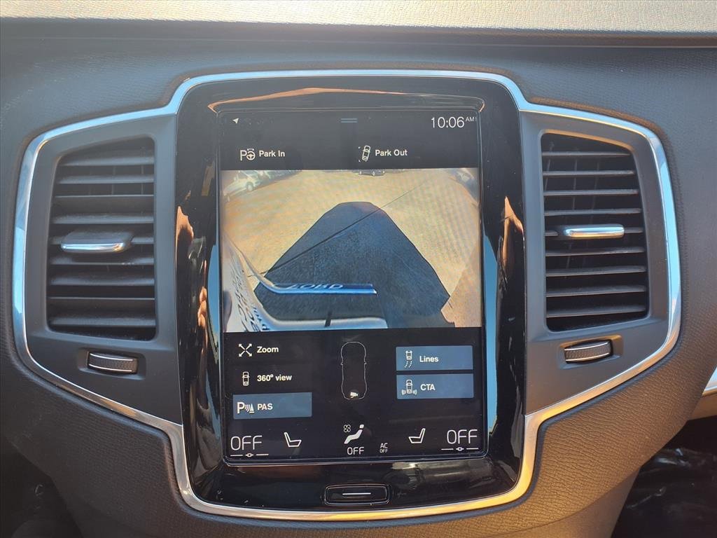 Used 2018 Volvo XC90 T6 Momentum w/ Convenience Package image 5