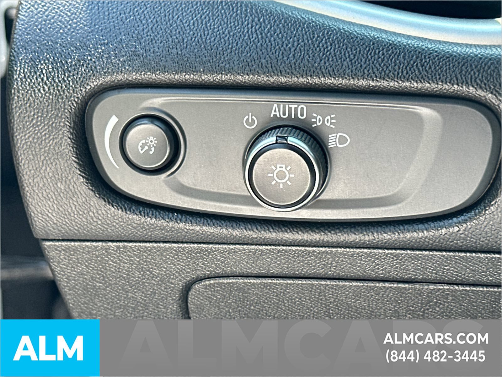 Used 2024 Chevrolet Malibu LT FWD image 35