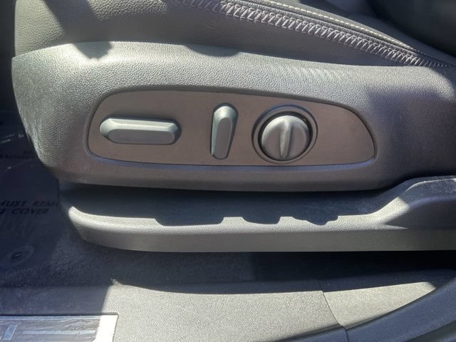 Used 2023 GMC Terrain Denali AWD/4WD image 16