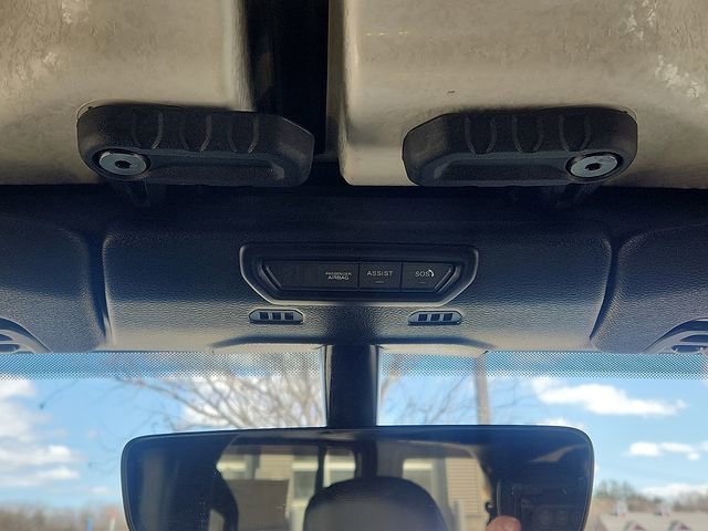 Used 2023 Jeep Wrangler Unlimited Sahara w/ Dual Top Group image 19