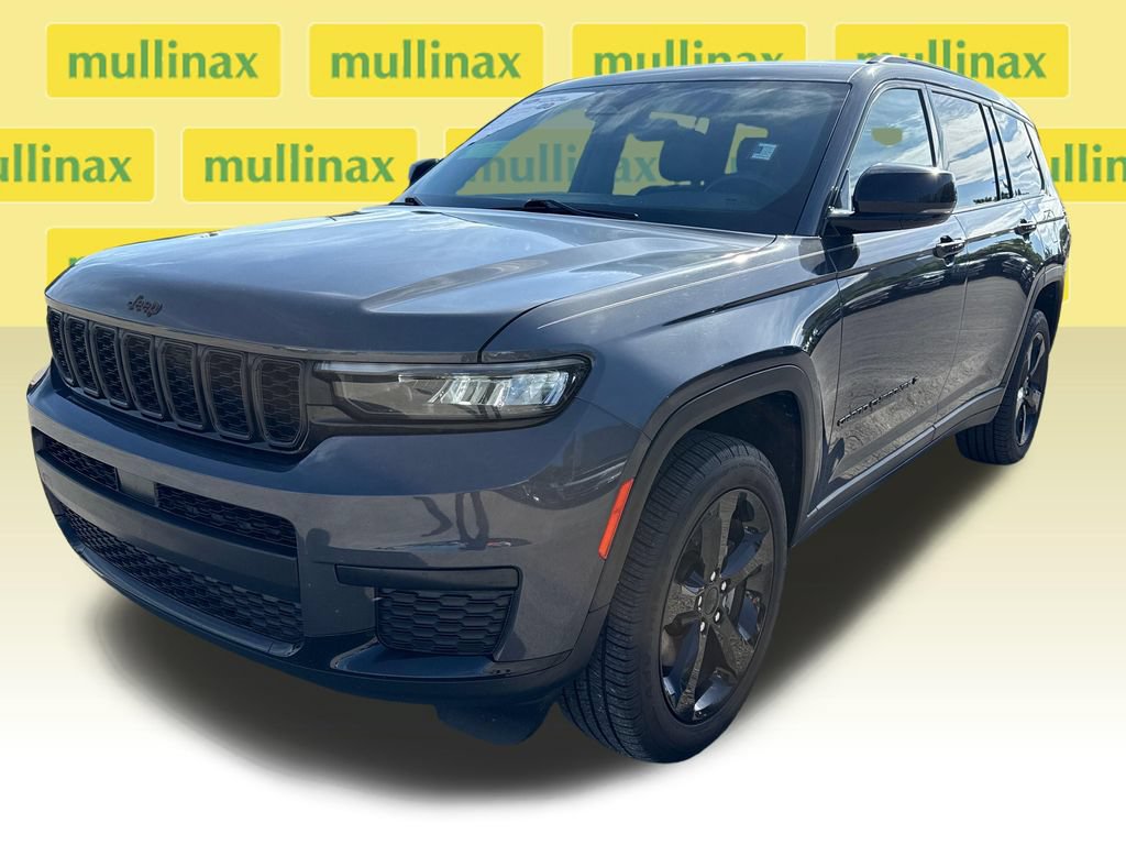 Used 2023 Jeep Grand Cherokee L Laredo RWD image 10