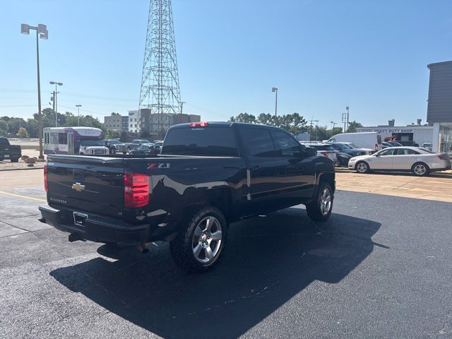 Used 2018 Chevrolet Silverado 1500 LT w/ All Star Edition AWD/4WD image 7