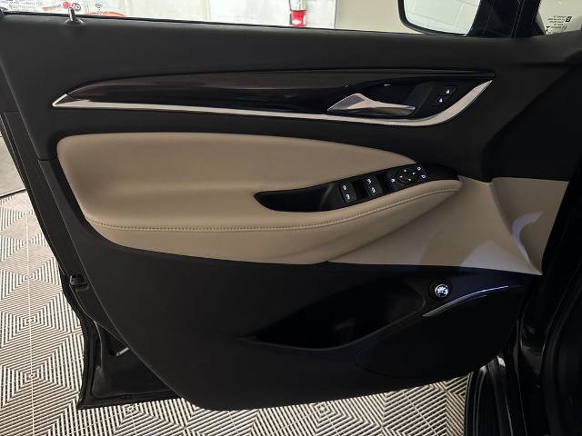 Used 2018 Buick Enclave Essence w/ Trailering Package FWD image 16
