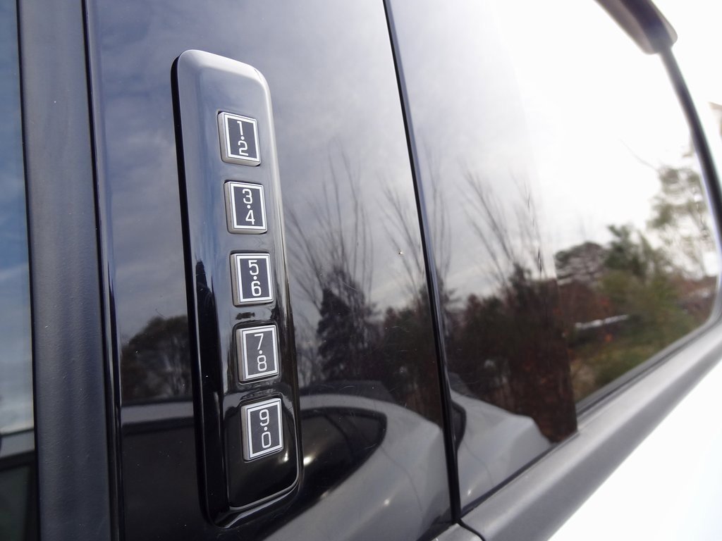 Certified 2021 Ford F150 XLT w/ Equipment Group 302A High image 19