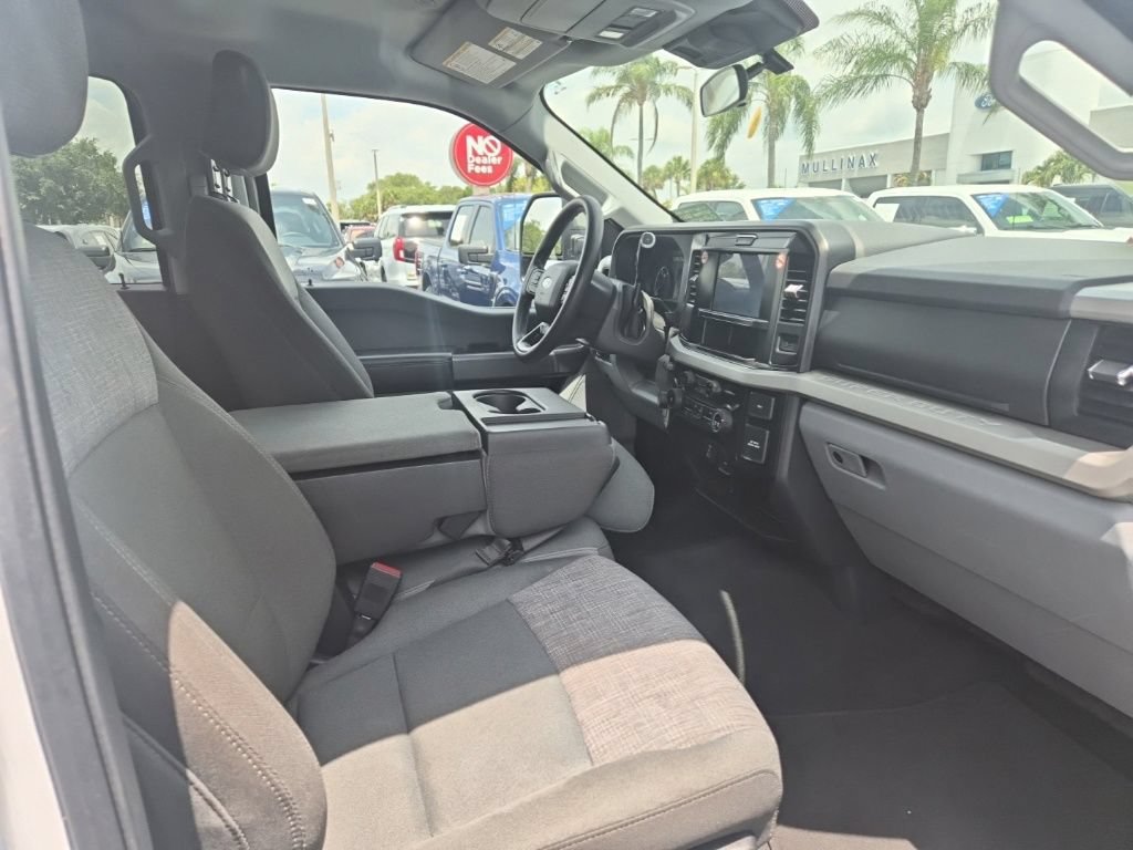 Certified 2025 Ford F250 XLT AWD/4WD image 28