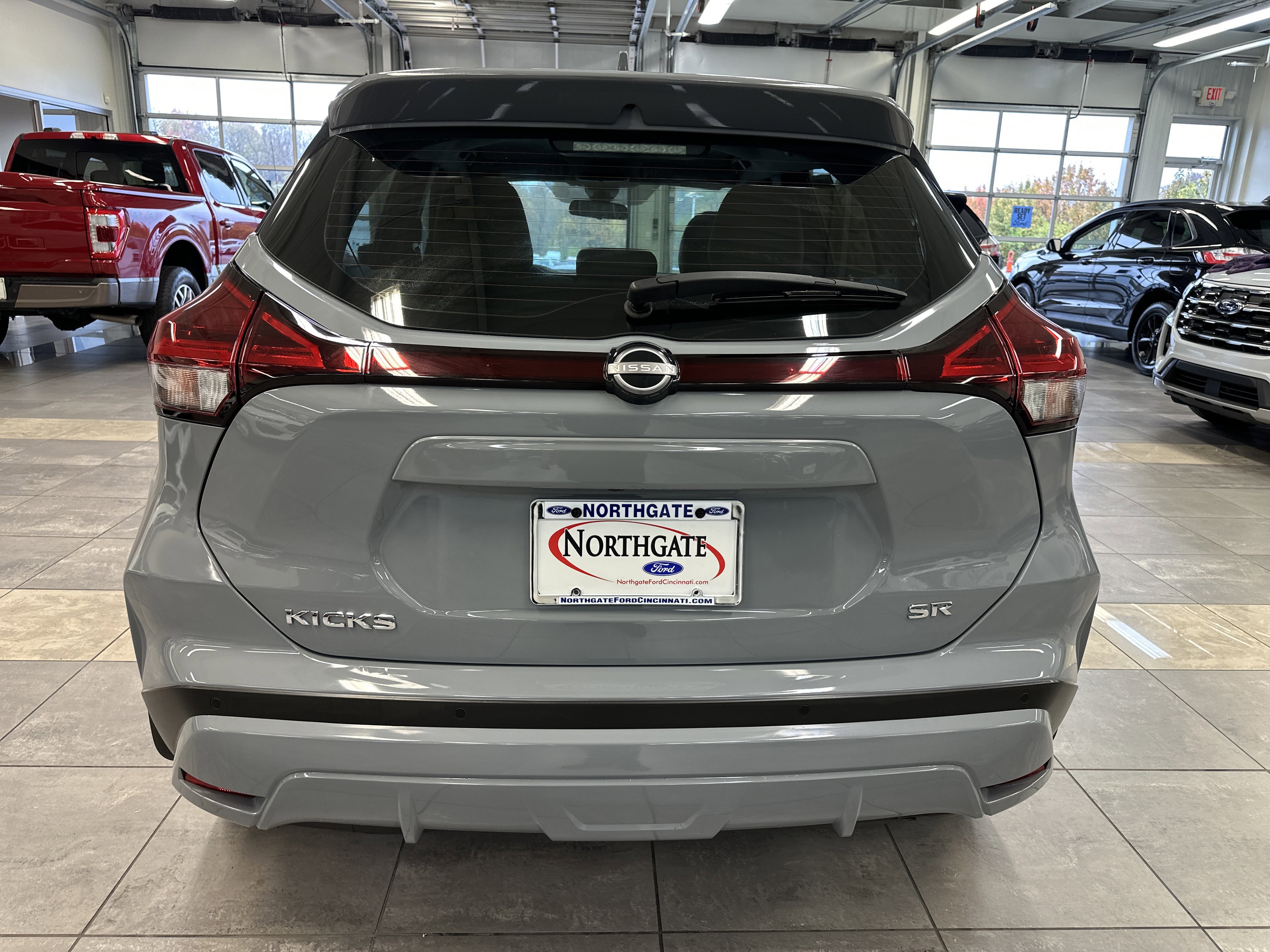 Used 2024 Nissan Kicks SR w/ SR Premium Package image 4