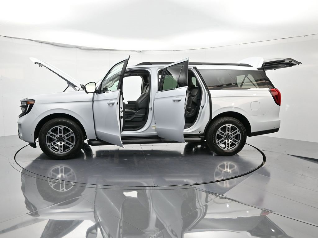 Certified 2025 Ford Expedition Max Active image 70
