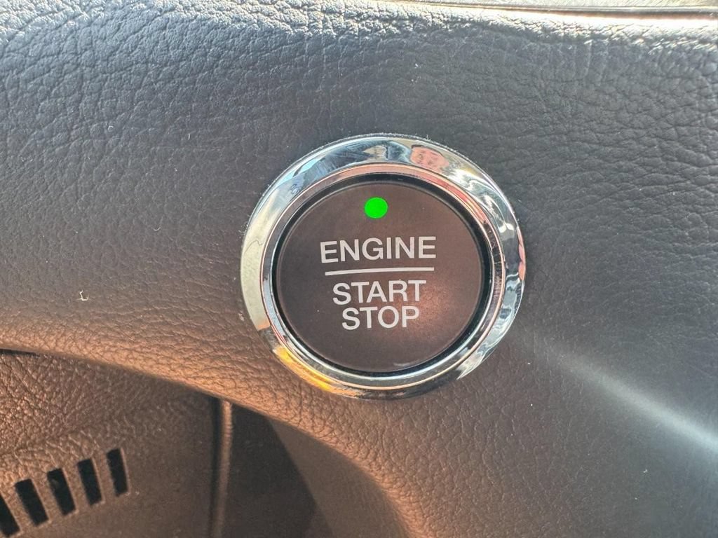 Certified 2024 Ford Edge Titanium AWD/4WD image 22
