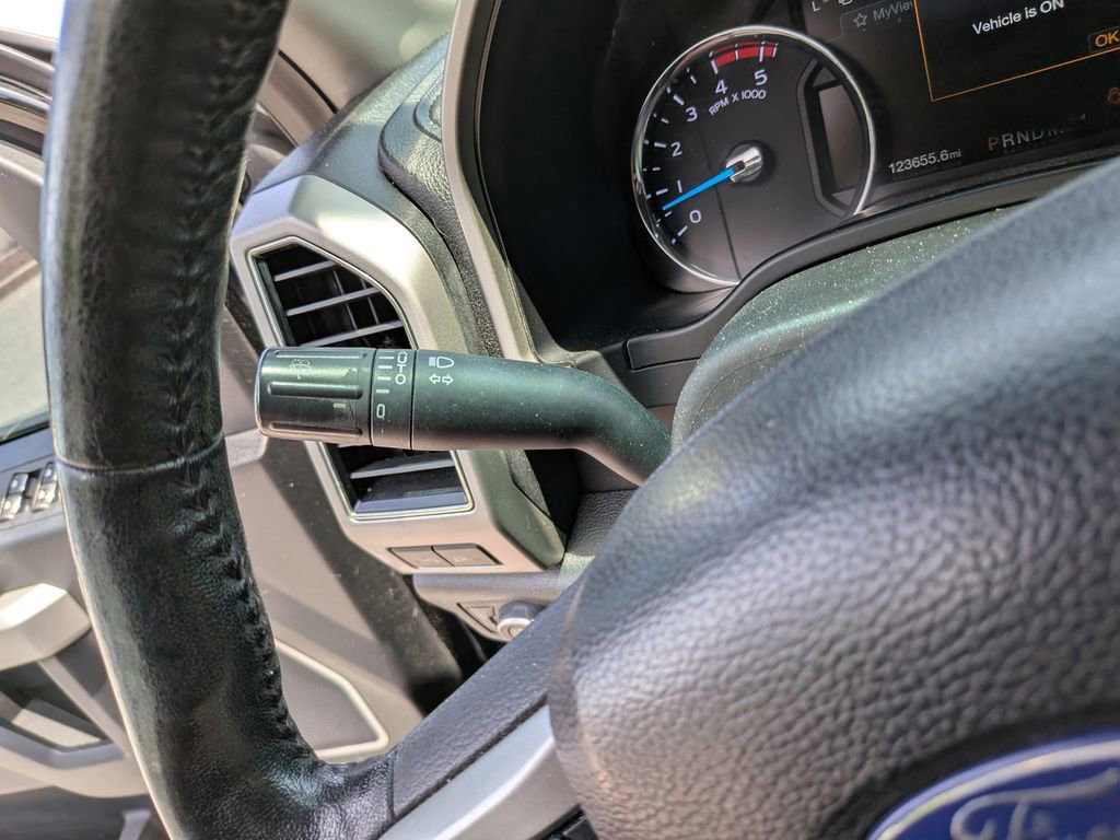 Certified 2018 Ford F250 Lariat w/ Lariat Ultimate Package AWD/4WD image 32