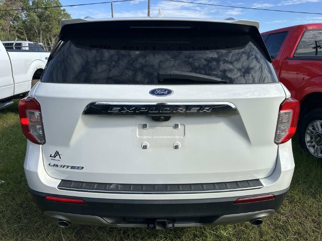 Certified 2022 Ford Explorer Limited w/ Equipment Group 301A RWD image 9