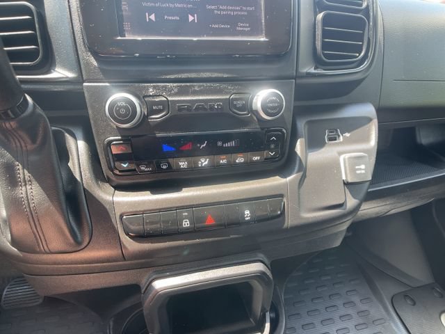 Used 2025 RAM ProMaster 2500 w/ Convenience Group FWD image 21