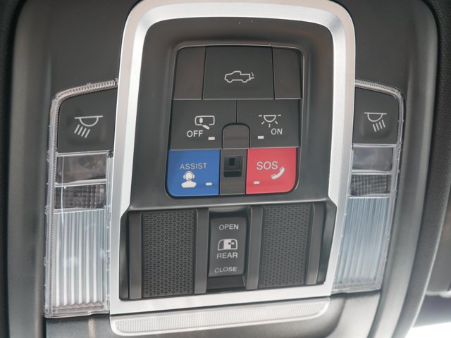 Used 2023 RAM 1500 Laramie AWD/4WD image 27