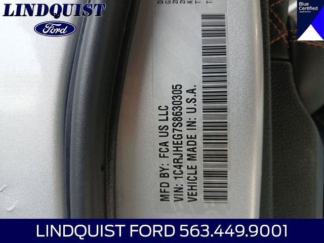 Used 2025 Jeep Grand Cherokee Summit AWD/4WD image 25