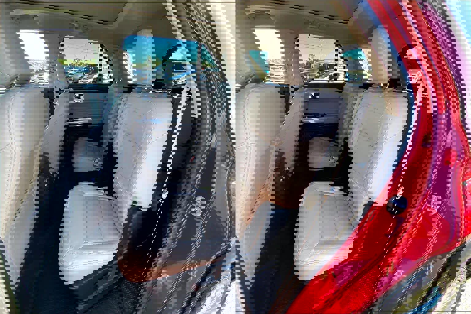 Certified 2022 Ford Explorer Limited w/ Equipment Group 301A image 20