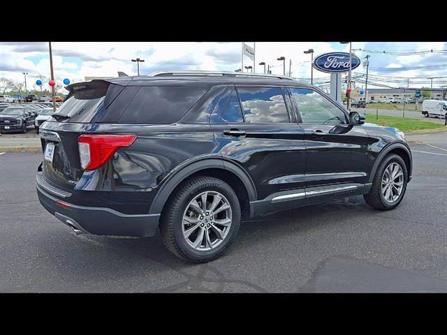 Certified 2022 Ford Explorer Limited w/ Equipment Group 301A AWD/4WD image 8