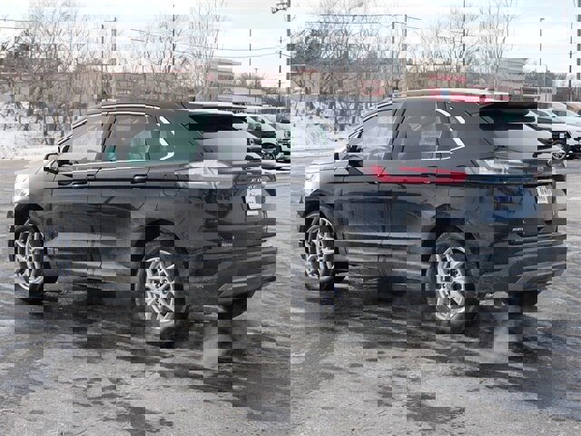 Certified 2024 Ford Edge SEL image 3