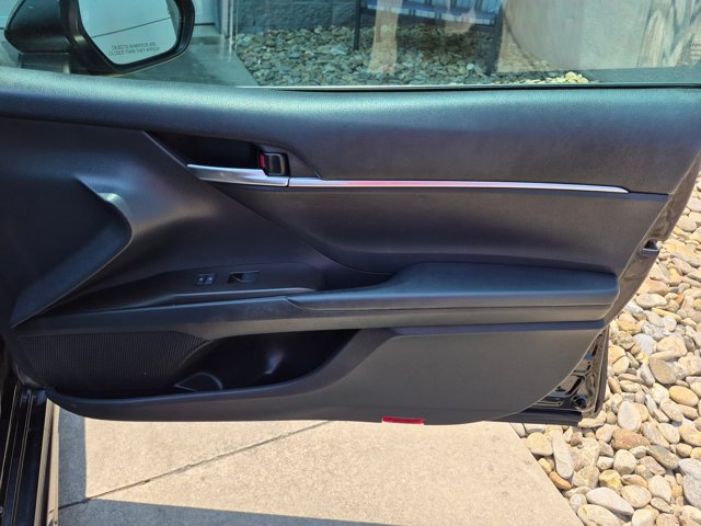 Used 2021 Toyota Camry SE w/ Convenience Package FWD image 33
