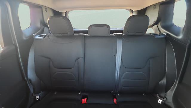 Used 2020 Jeep Renegade Latitude w/ Cold Weather Group image 24