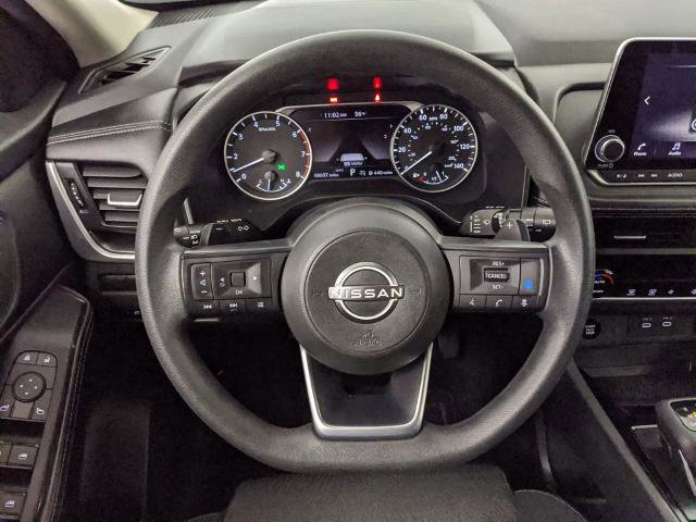Used 2024 Nissan Rogue SV image 16