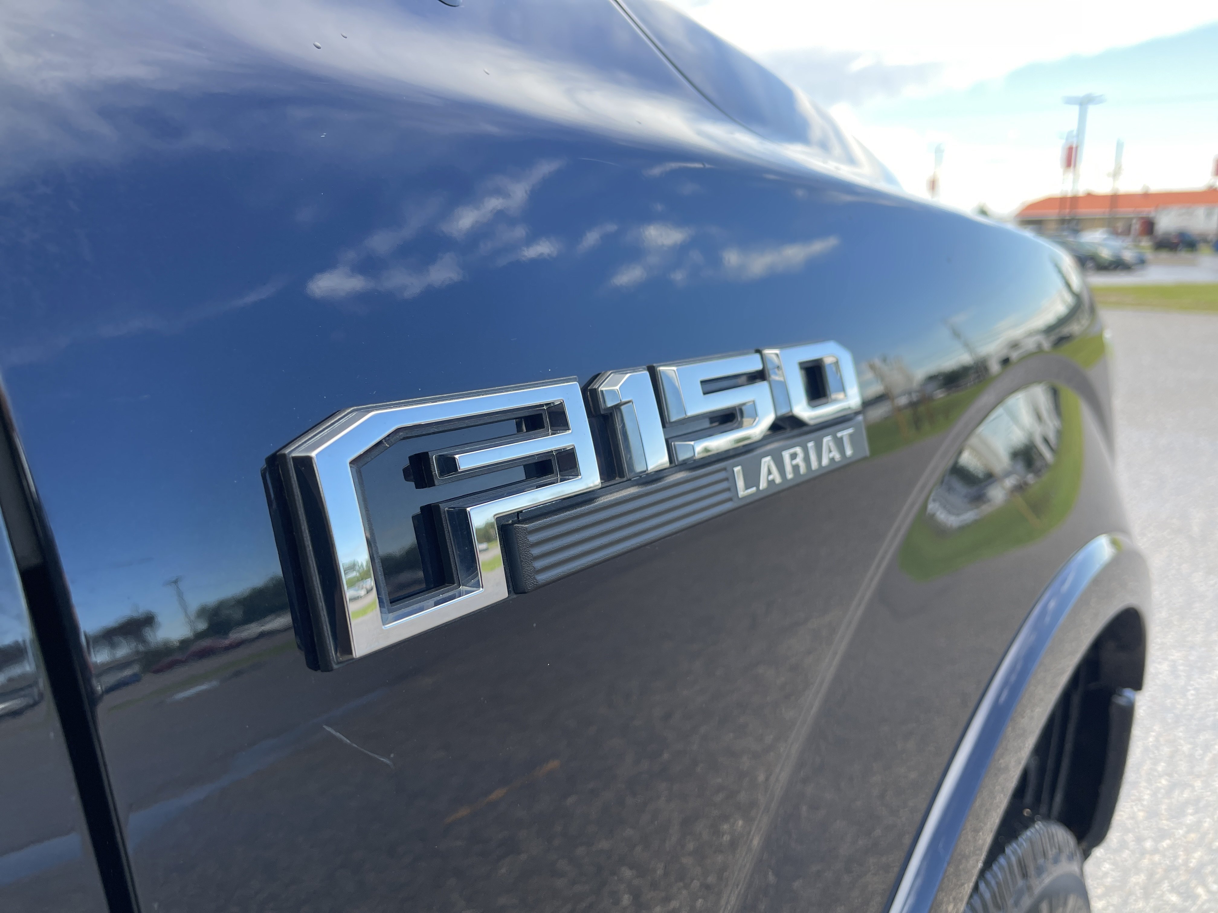 Certified 2020 Ford F150 Lariat w/ Equipment Group 502A Luxury AWD/4WD image 29