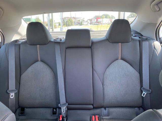 Used 2019 Toyota Camry LE FWD image 26