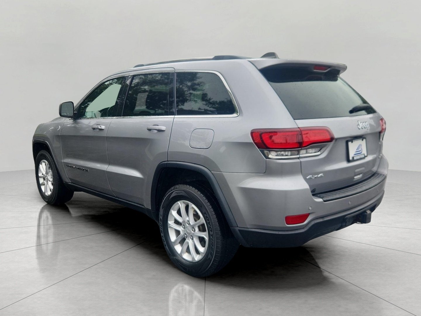 Used 2021 Jeep Grand Cherokee Laredo AWD/4WD image 12