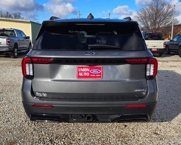 Certified 2025 Ford Explorer ST-Line w/ ST-Line Street Pack image 7