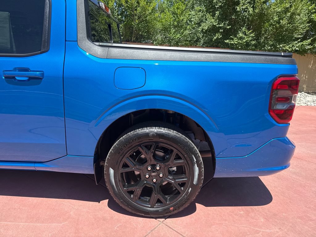 Certified 2025 Ford Maverick Lobo AWD/4WD image 35