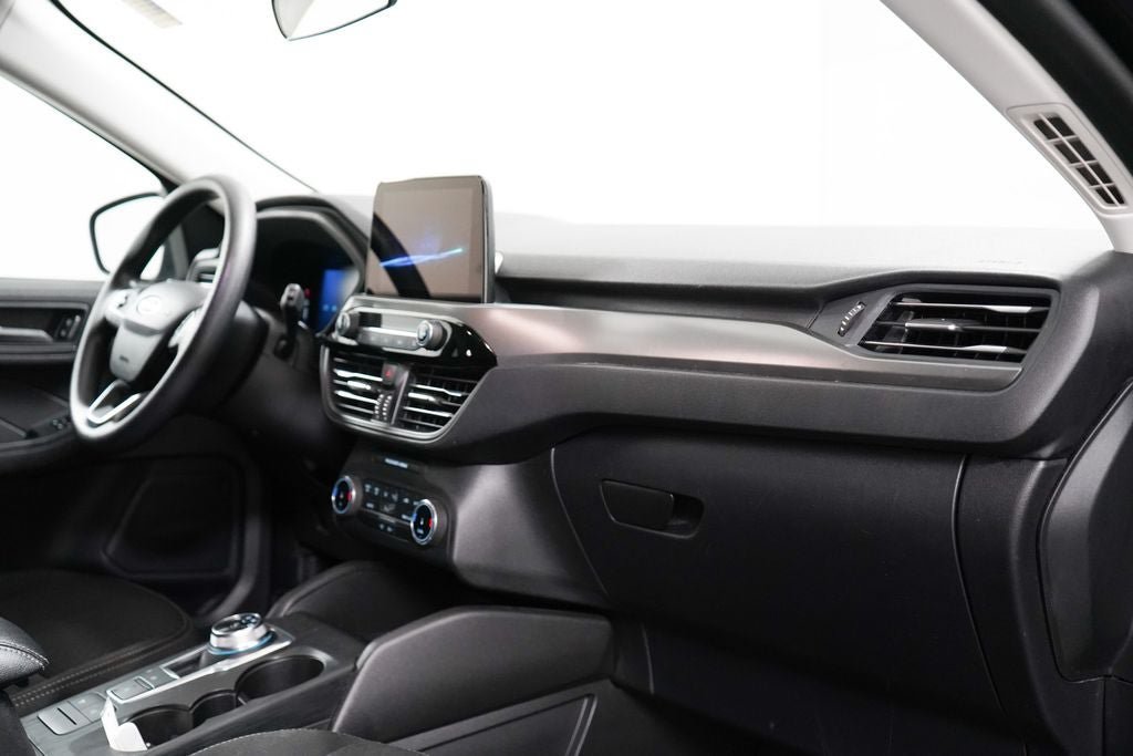 Certified 2025 Ford Escape Active AWD/4WD image 30