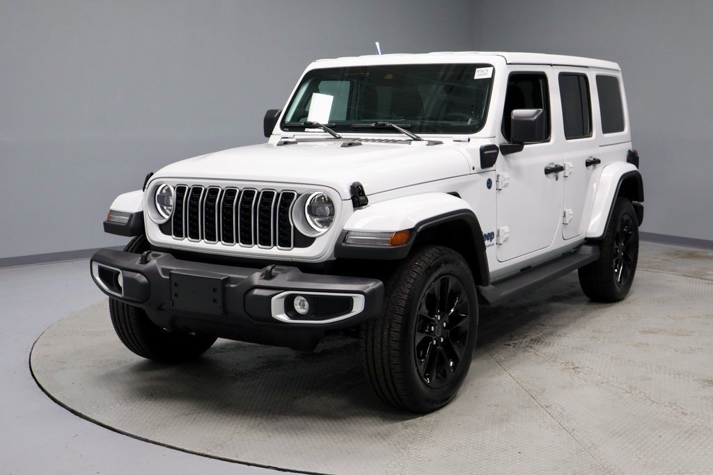 Used 2025 Jeep Wrangler Unlimited Sahara image 6