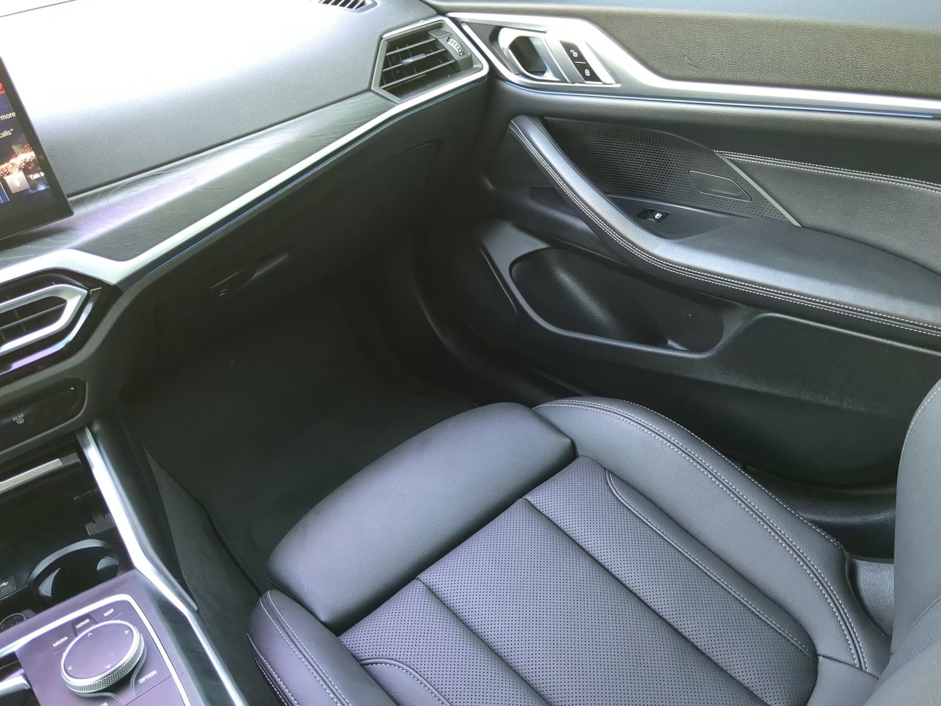 Used 2023 BMW i4 eDrive40 w/ Premium Package RWD image 53