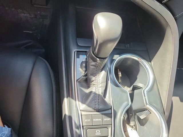 Used 2020 Toyota Camry XSE FWD image 27