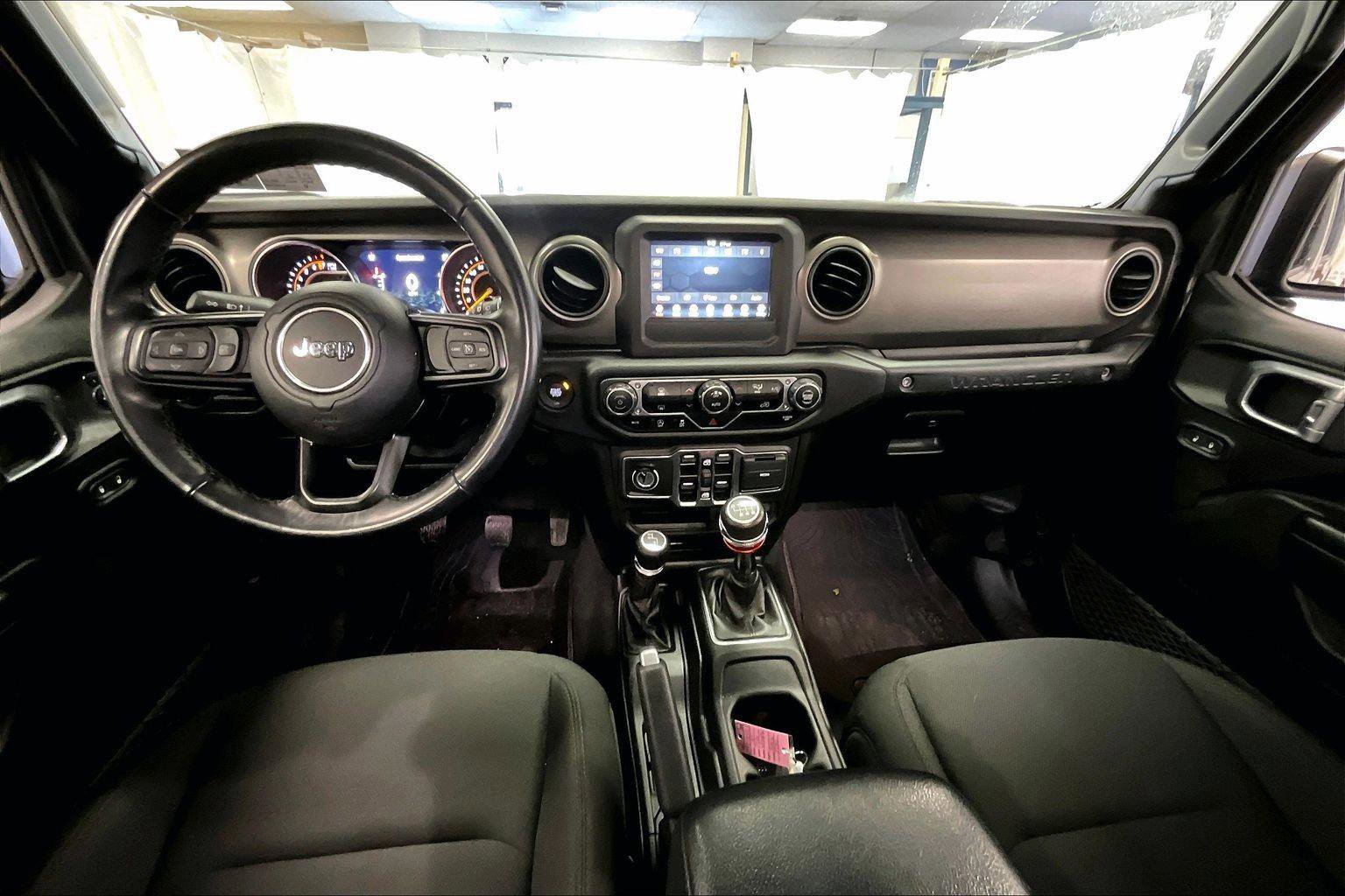 Used 2021 Jeep Wrangler Unlimited Willys image 14