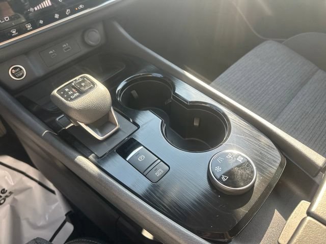 Used 2023 Nissan Rogue SV AWD/4WD image 26