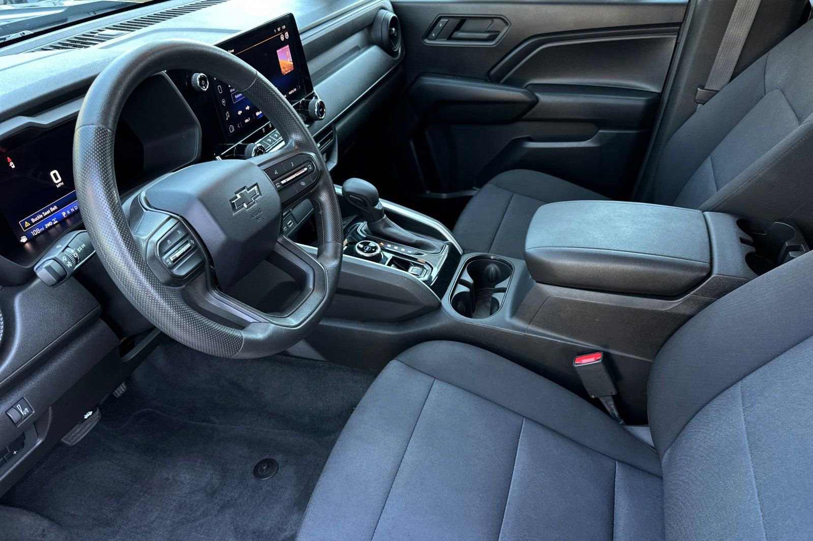 Used 2023 Chevrolet Colorado Trail Boss w/ Technology Package AWD/4WD image 9
