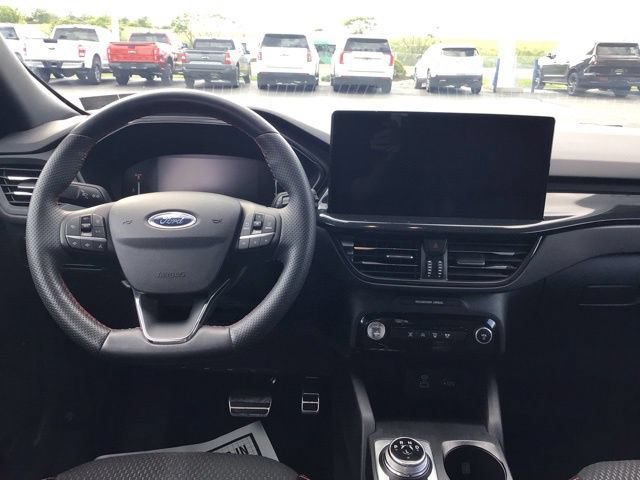 Certified 2023 Ford Escape ST-Line w/ Tech Pack #1 AWD/4WD image 10