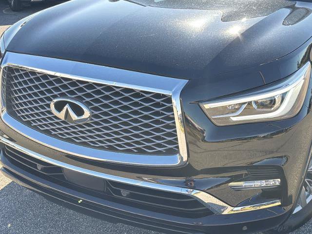 Used 2022 INFINITI QX80 Luxe w/ Cargo Package AWD/4WD image 11