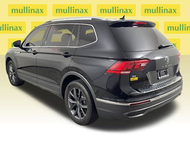 Used 2022 Volkswagen Tiguan SE w/ Panoramic Sunroof Package FWD image 12