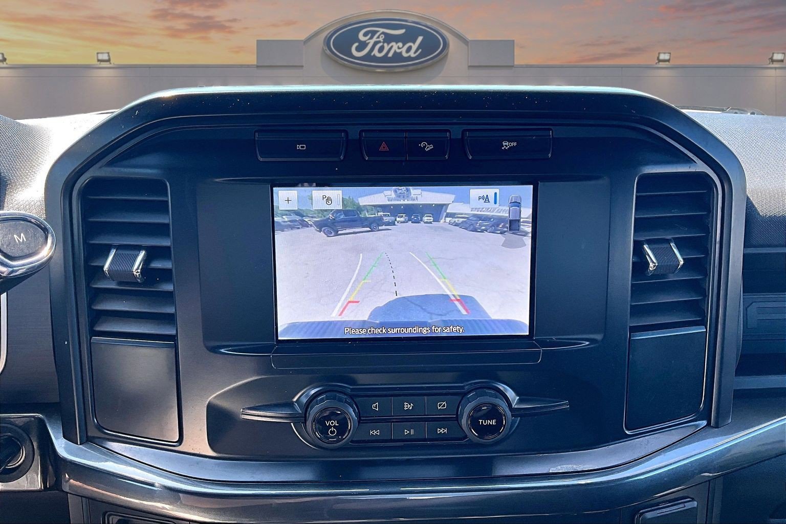 Certified 2022 Ford F150 XL w/ STX Black Appearance Package AWD/4WD image 21
