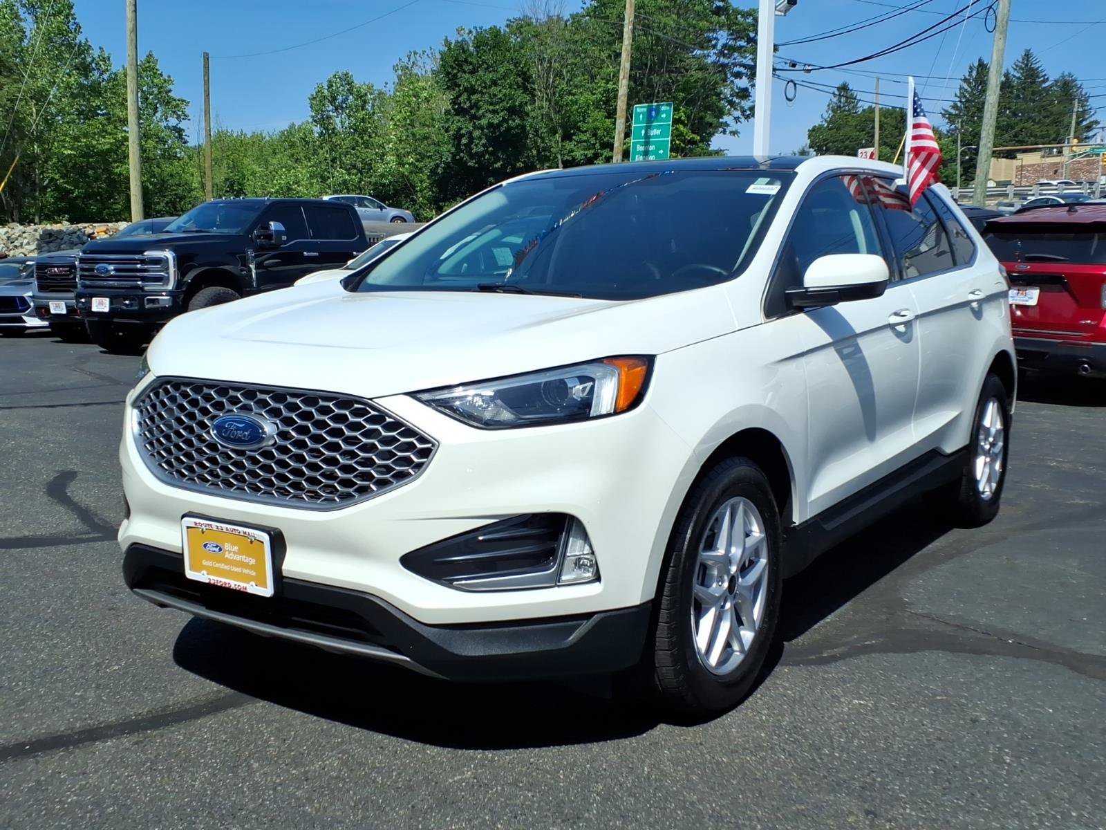 Certified 2023 Ford Edge SEL w/ Convenience Package AWD/4WD image 4