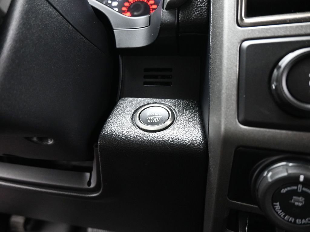 Certified 2017 Ford F150 Raptor w/ Equipment Group 802A Luxury image 44