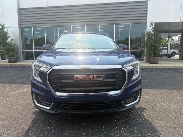 Used 2022 GMC Terrain SLE FWD image 9