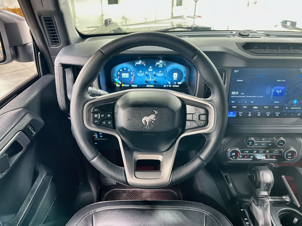 Certified 2025 Ford Bronco Badlands AWD/4WD image 19