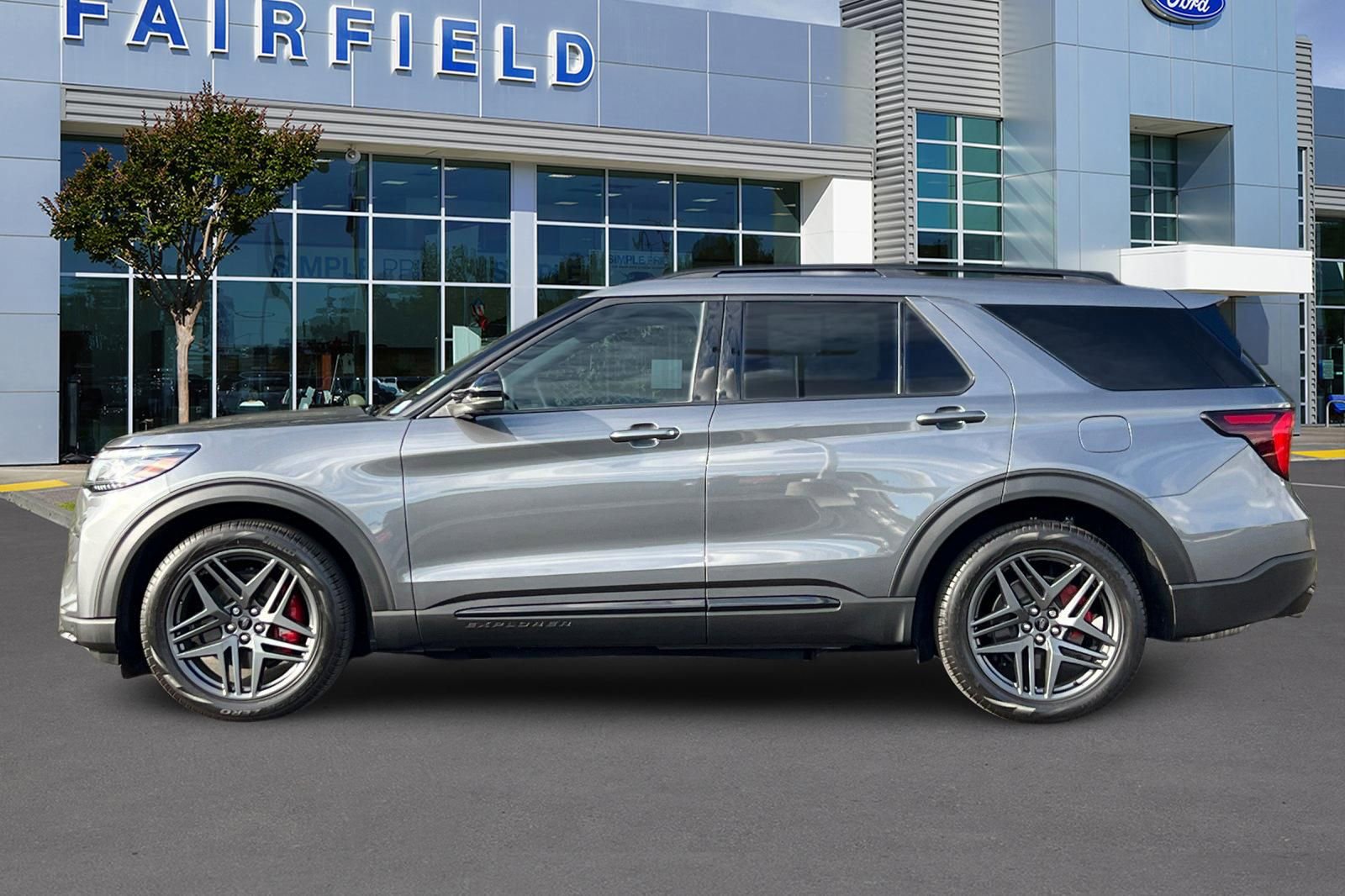 Certified 2025 Ford Explorer ST image 13