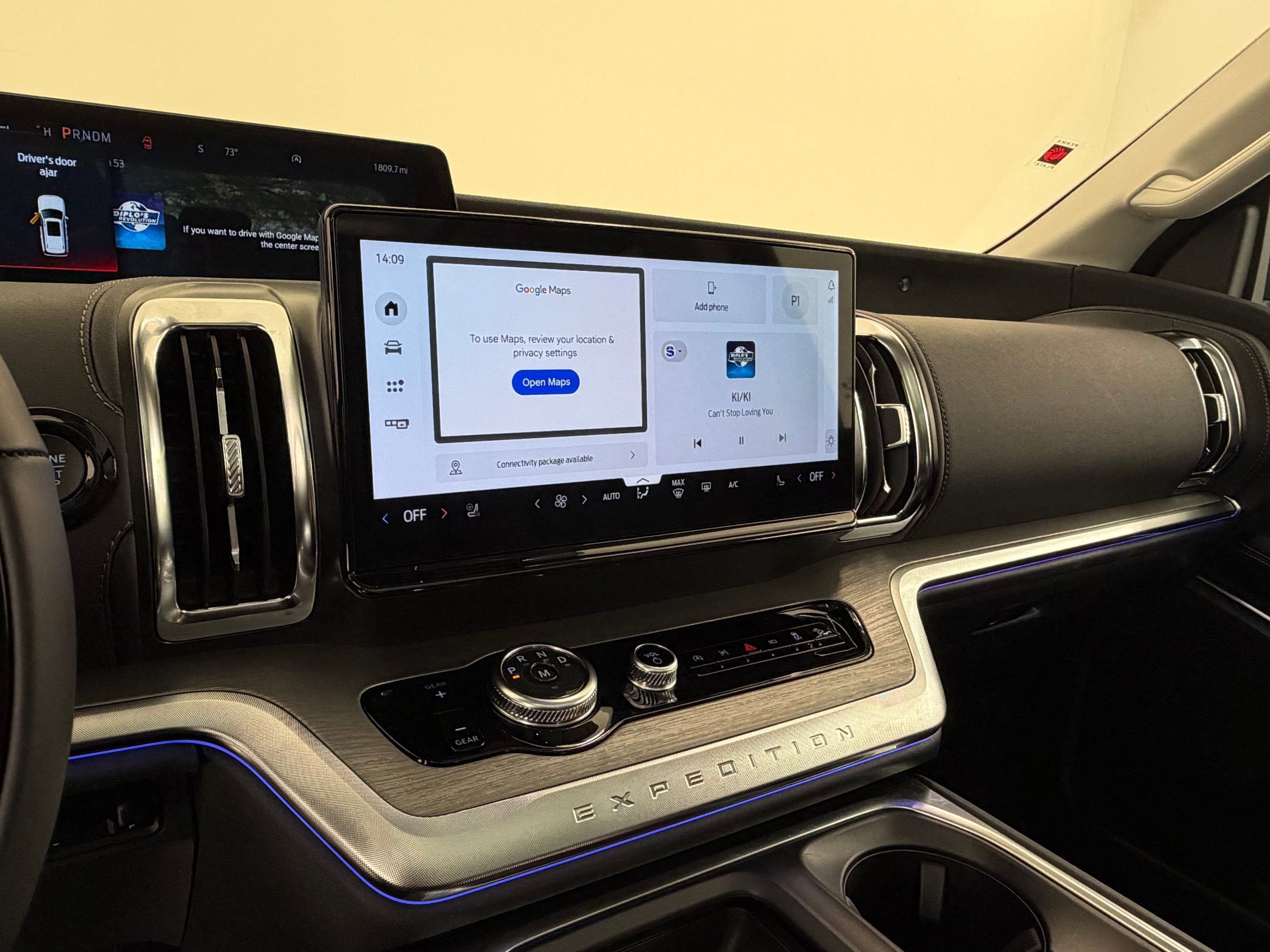 Certified 2025 Ford Expedition Platinum w/ Driver's Package image 25