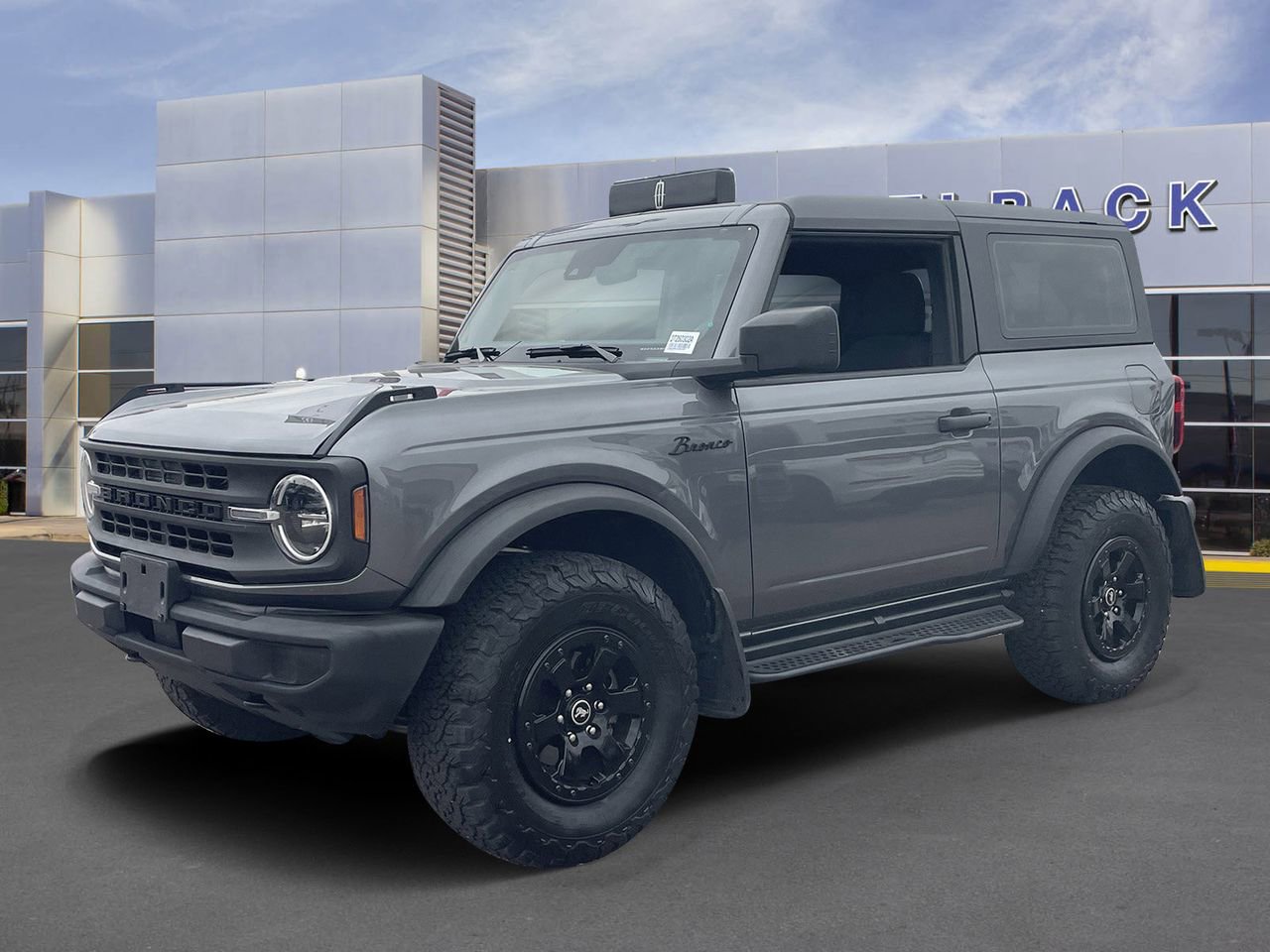 Certified 2022 Ford Bronco 2-Door AWD/4WD image 2